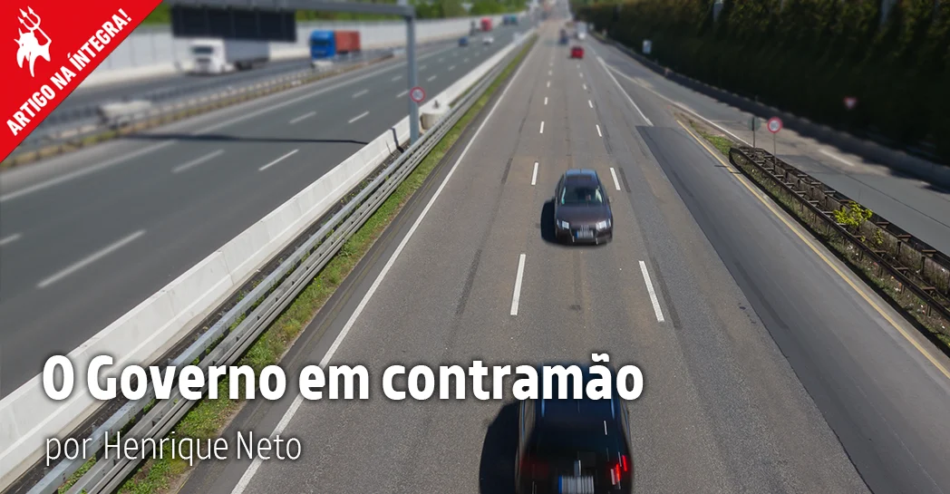 Imagem de autoestrada com um carro em contramão
